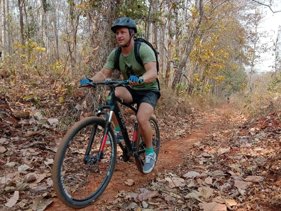 Chiang Mai: 22 km XC Mountain Biking from Sticky Waterfall - Sticky Waterfall gives the day a memorable start