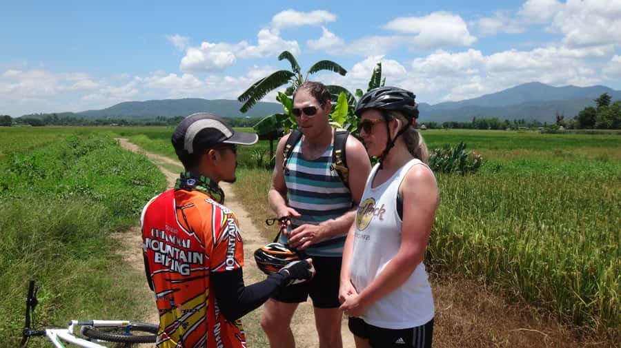 Chiang Mai: 25km Leisure Mountain Biking & Jungle Kayaking - Switching from bikes to kayaks