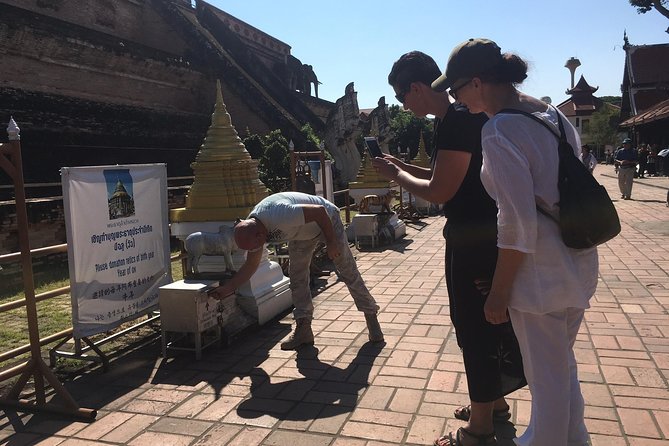 Chiang Mai City Culture Half-Day Cycling Tour - Food, drinks, and the pace of the morning