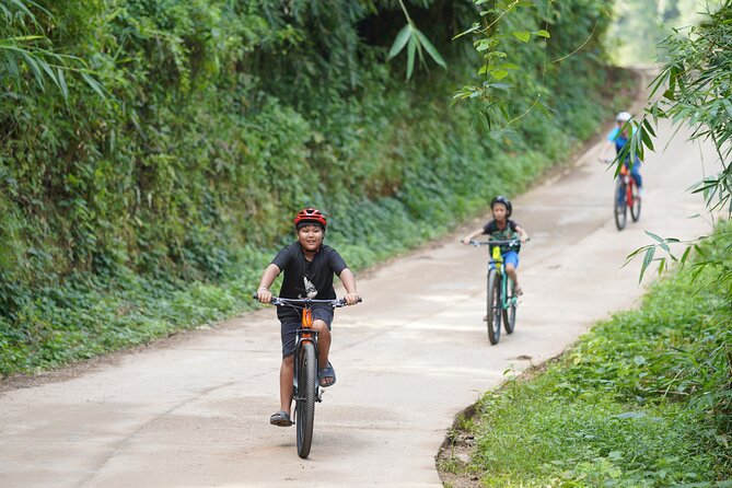 Chiang Mai: Cycling Nam Phare Countrysides, Breezy-Relax & Lunch - Lunch and a rest beside the Mae Wang River