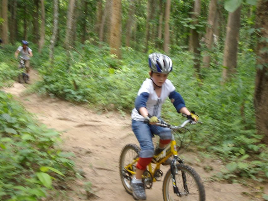 Chiang Mai: Rainforest Guided Mountain Biking Tour - Wat Doi Thaen Phra Pha Luang and the first real break