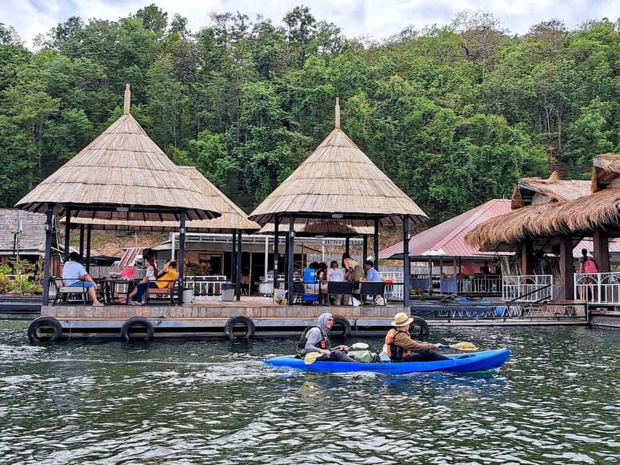 Chiang Mai: Sticky waterfall, lake kayak and cycling tour - Kayaking for beginners, not a race