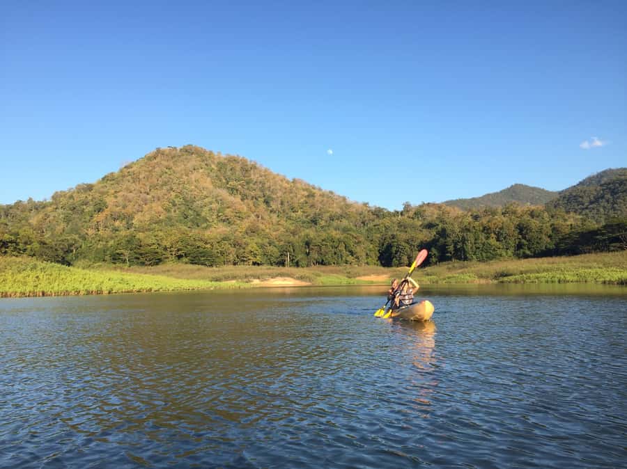 Chiang Mai: Sticky waterfall, lake kayak and cycling tour - Buatong Sticky Waterfalls: a waterfall you can climb