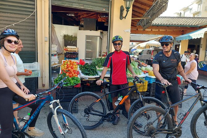 Corfu: Old Town Cycle Tour-History,Flavours & Narrow Alleys! - The old town, St. Spyridon, and the Esplanade