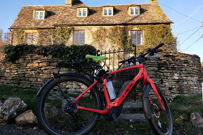 Cotswolds One Day Guided Cycle Tour - Private Groups - Oliver and the private guiding style