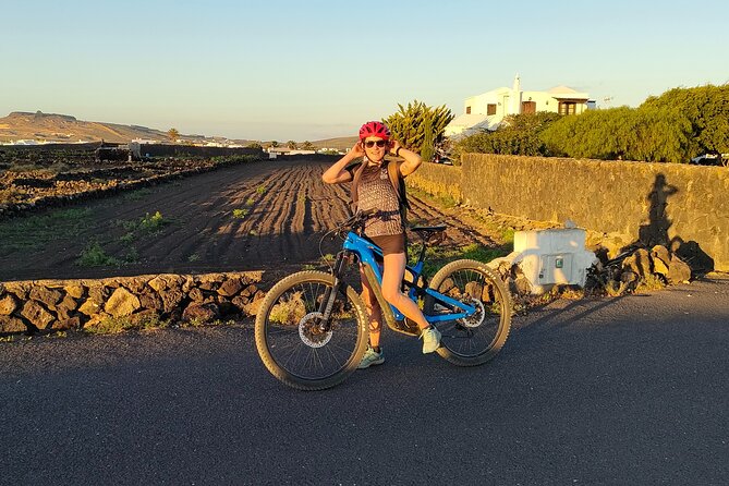 Cycle among volcanoes: Discover the essence of Lanzarote - Nacho’s role makes the ride more approachable
