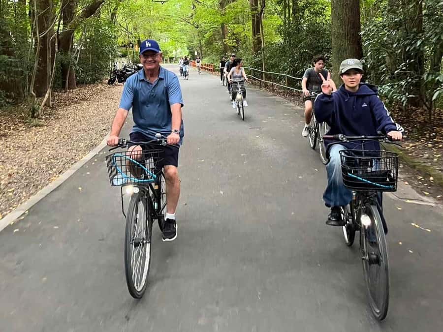 Cycle Kyoto's Hidden Gems & Gion Stroll - Tea, Japanese sweets, and the Gion walk