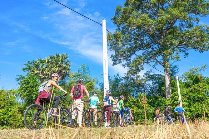 Cycle the Angkor Backroads with lunch / E-Bike or Tuk Tuk - Lunch and a quiet hour at Srah Srang