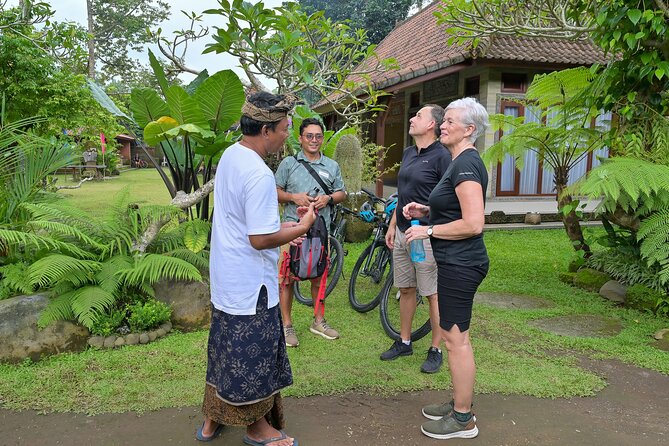 Cycling and Cooking Class in Ubud - The cooking class at Pak Wayan’s home