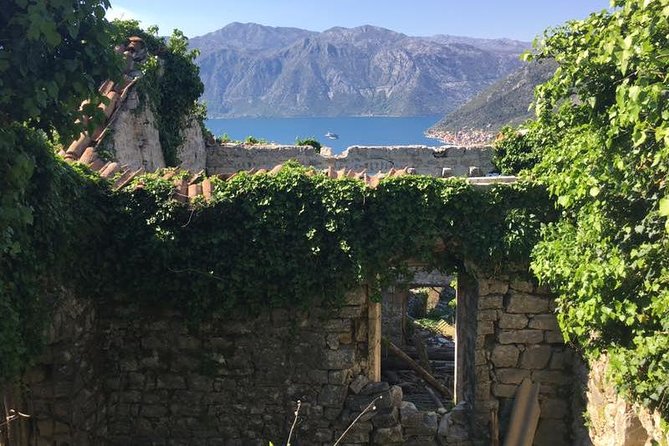 Cycling and hiking short tour through the bay of Kotor - Starting from Kotor and following the bay