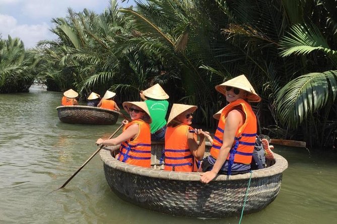 Cycling, Buffalo, Basket Boat ride in Hoi An - Meeting the water buffalo