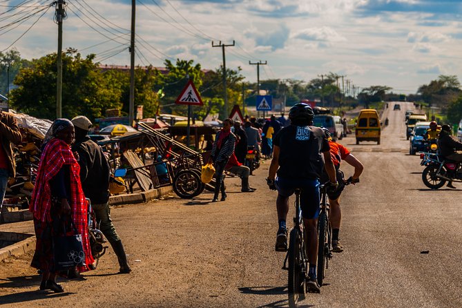 Cycling from Kilimanjaro to Ngorongoro Crater - Day three: The longest ride toward Tarangire