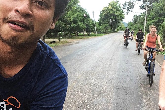Cycling to visit Local Experience and Learn Culture with Local expert - Wat Tham Khao Pun: a cave, a temple, and a quieter pause