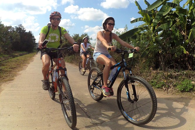 Cycling tour and Buatong waterfall - Cycling through farms, fields, and villages