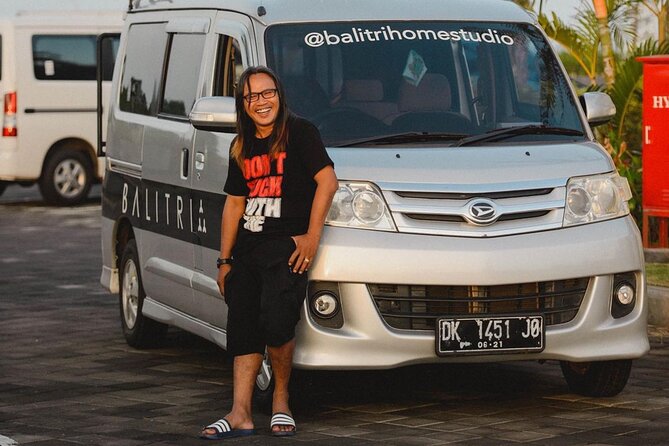 Cycling tour support and evacuation car - What the driver and crew add to the ride