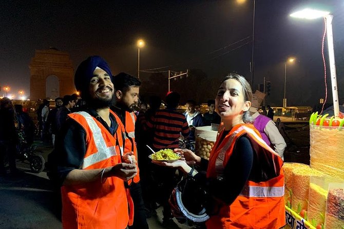 Delhi Starry Night Cycling Tour - Connaught Place and the midnight snack
