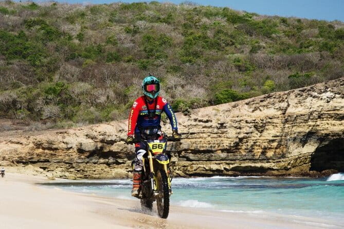 Dirt Bike Adventure at Kuta Lombok - Awang and Bumbang bring a quieter coast