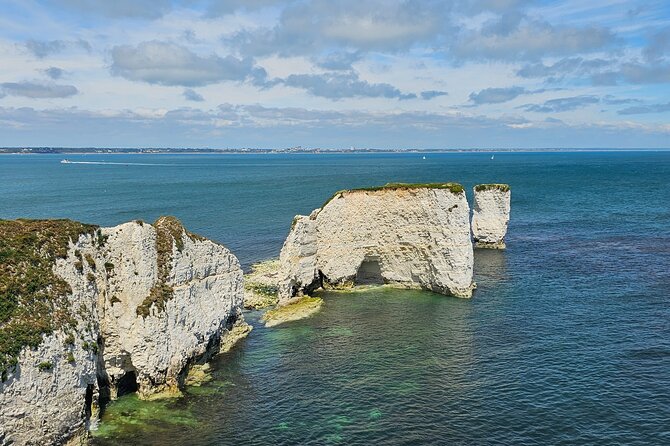 E-Bike excursion to Harrys Rock or Corfé Castle - Sandbanks begins the morning beside the sea