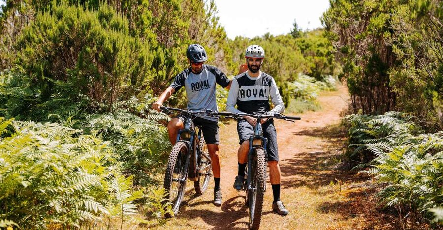 E-Bike Guided Tour - West Side Mountain Biking - Gravel roads or singletracks at Fonte do Bispo
