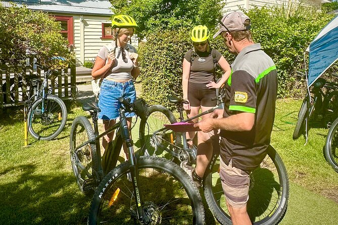 Electric Bike and Wine Tour Queenstown - How the wine afternoon actually works