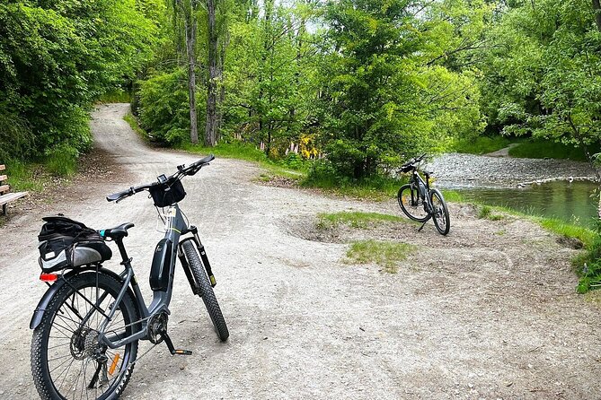 Electric Bike and Wine Tour Queenstown - Timing, transport, and the different drop-off points