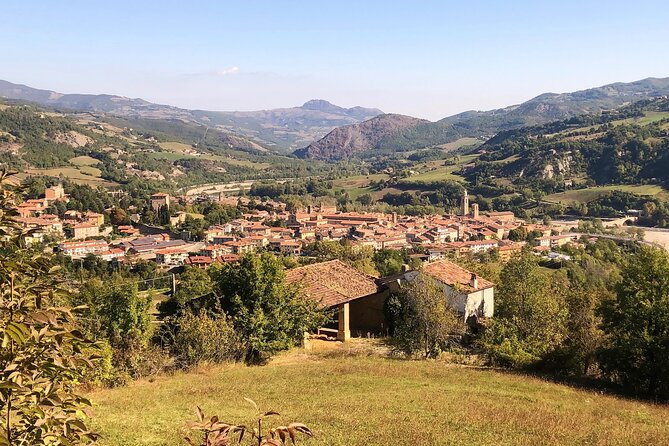 Electric Mountain Bike Rental in Bobbio - Meeting in Bobbio and planning the day