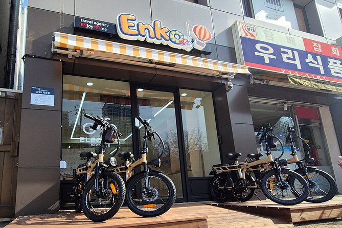 ENKO Electric Bike Ride on The Han River Bike Path in Seoul - Family use and the rear seat option