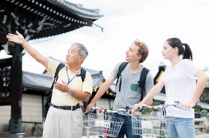Explore Hidden Alleyway with a Local Expert (Afternoon Tour) - Cycling the Grounds of Kyoto Imperial Palace