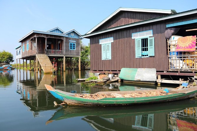 Floating Village Bike & Boat Sunset / E-Bike Available - A Cambodian lunch near Bakong