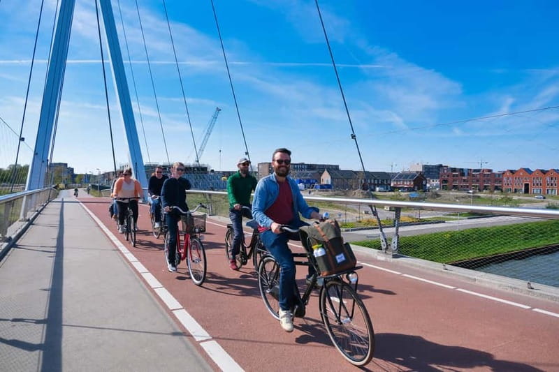 Food Tour by Bike: enjoy 6 bites and cycle trough Utrecht - LOAF sourdough bakery and the first tasting
