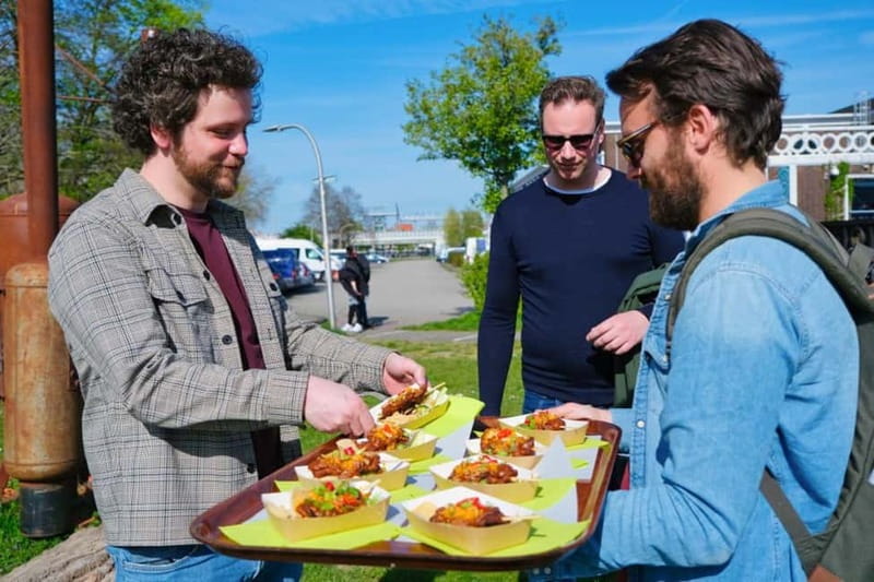 Food Tour by Bike: enjoy 6 bites and cycle trough Utrecht - Karma Kebab and the route’s playful side
