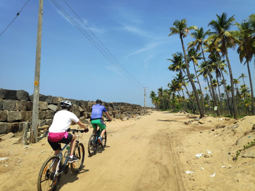 Fort Kochi Heritage Day Cycling Tour - Paradesi Synagogue and Mattancherry’s layered past