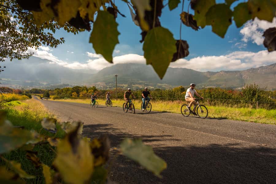 Franschhoek: Private E-bike Ride & Wine Experience - Meeting your guide and getting started