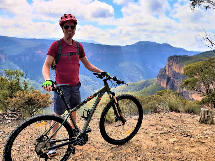 From Blue Mountains: Mountain e-Bike Ride, HANGING ROCK - The Burramoko Ridge fire trail