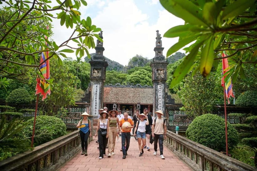 From Hanoi: Hoa Lu, Tam Coc, Mua Cave & Cycling in Ninh Binh - Key points to know before booking