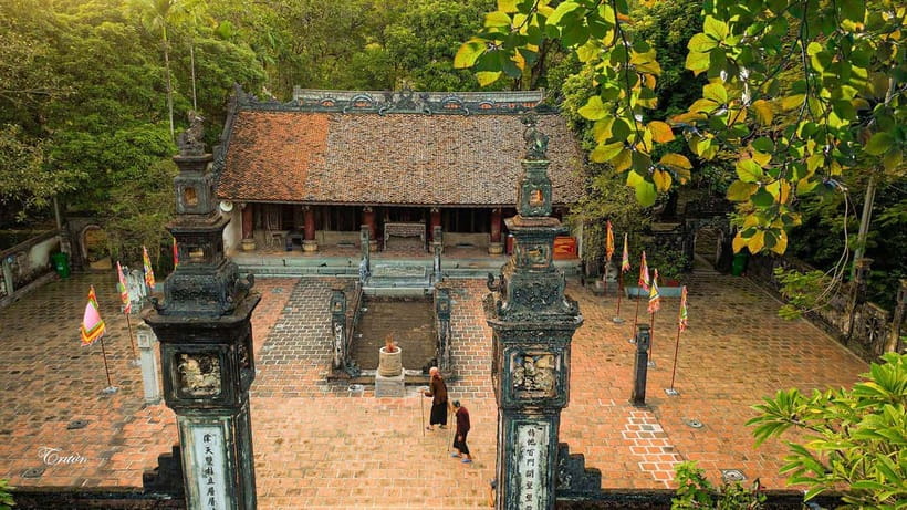 From Hanoi: Hoa Lu, Tam Coc, Mua Cave & Cycling in Ninh Binh - Who should choose the full route?