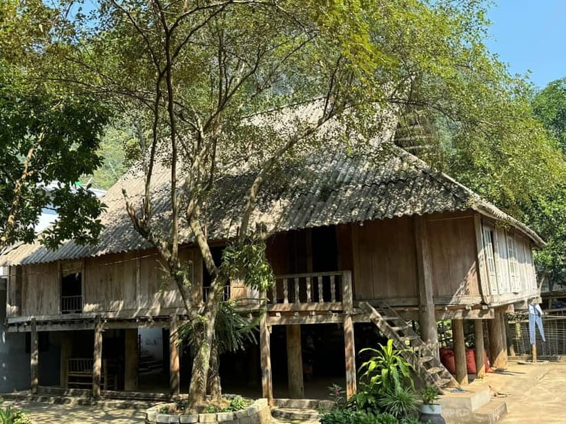 From Hanoi: Mai Châu Valley Day Trip & Cycling & Local Tour - Thung Khe Pass and the first view of Mai Chau