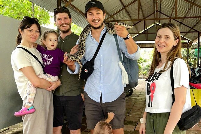 From Ho Chi Minh: Mekong Delta Can Tho Floating Market 2-Day Tour - Vinh Trang Pagoda brings a quiet opening