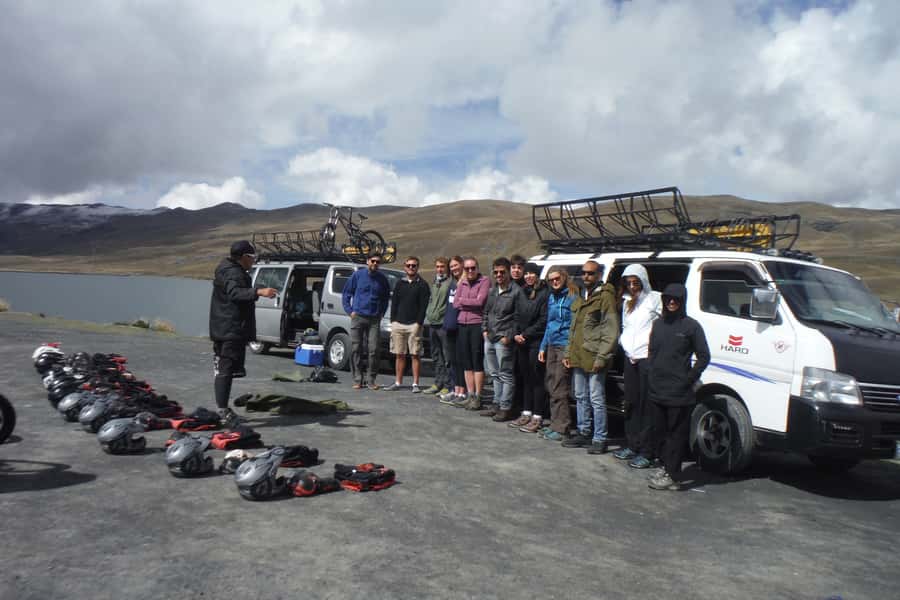 From La Paz: The World's Most Dangerous Road Biking Tour - Key points at a glance