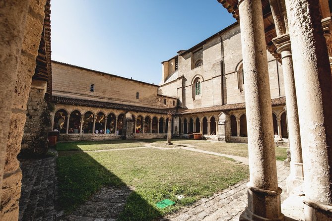 From Saint-Emilion : Electric Bike Day Tour with Wine Tastings and Picnic Lunch - What the $205.67 price includes
