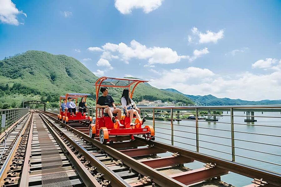 From Seoul: Nami Island, K-drama Garden & Rail Bike Day Tour - What the day feels like from Seoul