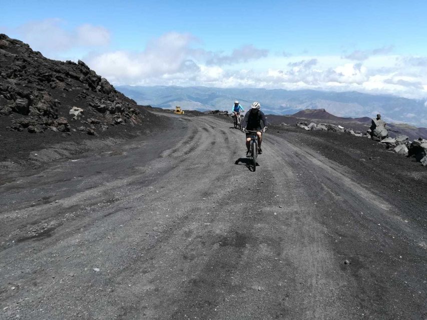 From Taormina: Cycling Tour to the Top of Mount Etna - The one-hour transfer from Taormina