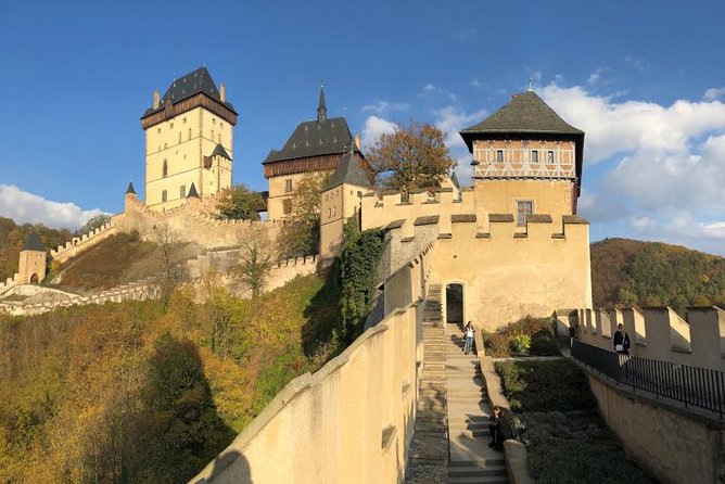 Full-Day Countryside Bike Tour to Karlstejn Castle (small group) - Weather, equipment, and practical comfort