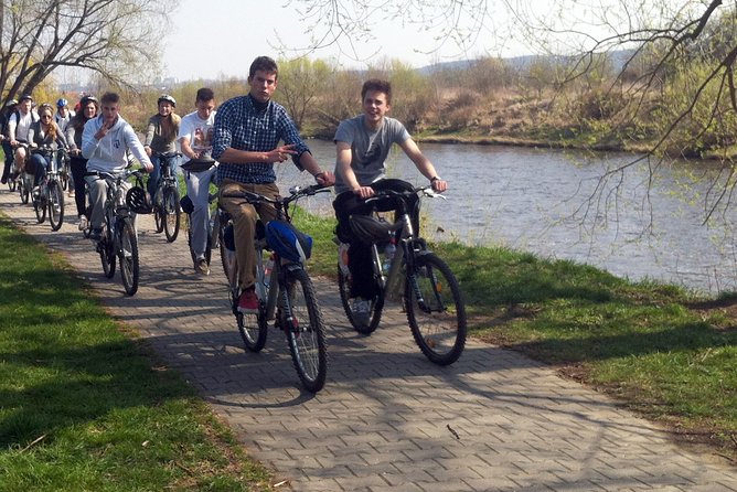 Full-Day Countryside Bike Tour to Karlstejn Castle (small group) - Cernosice and Dobrichovice beside the Berounka