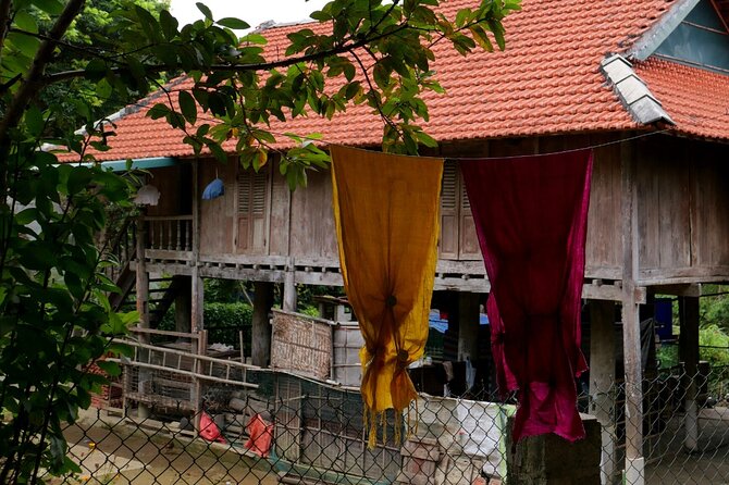 Full-Day Cycling & Handcraft Workshop in Mai Chau Valley - Lunch at the host family’s homestay