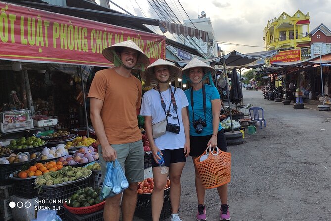 Full-Day Experience in Mekong Cycling and Authentic Home Cooking - Cycling through villages and rice fields