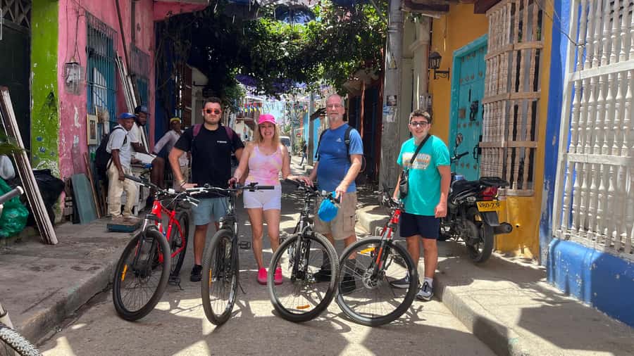 FUN BIKE RIDE WITH LUNCH AT ANTHONY BOURDAIN FAVORITE SPOT - Starting in Manga at Cra 20 #24-156
