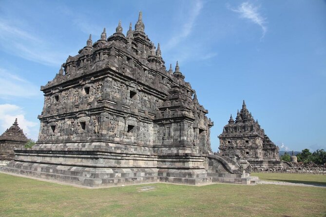 FUN Cycling Tour De Temples - A Quiet Start From Izzati Jogjatour