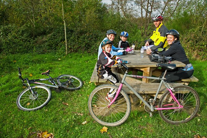Gourmet bike ride in Lanvallay - Watching the estuary widen toward La Hisse