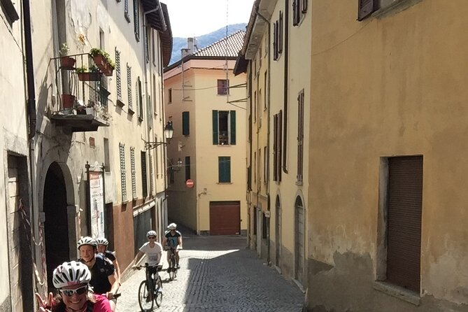 Group Bike Tour: Onno & Ghisallino (E-bikes and Road bikes) - Choosing between an e-bike, MTB, and road bike